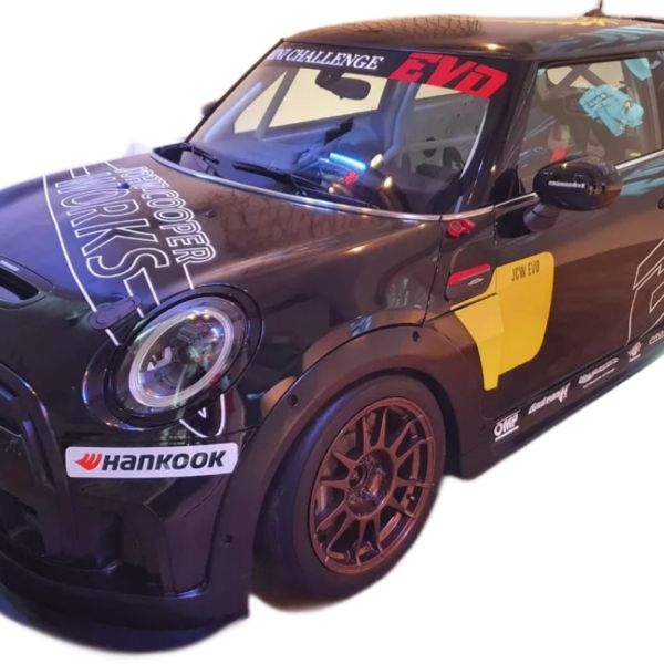 MINI CHALLENGE 2022. SASSA ROLL-BAR SEMPRE PARTNER TECNICO UFFICIALE CON I SAFETY CAGE REALIZZATI E MONTATI SU TUTTE LE VETTURE